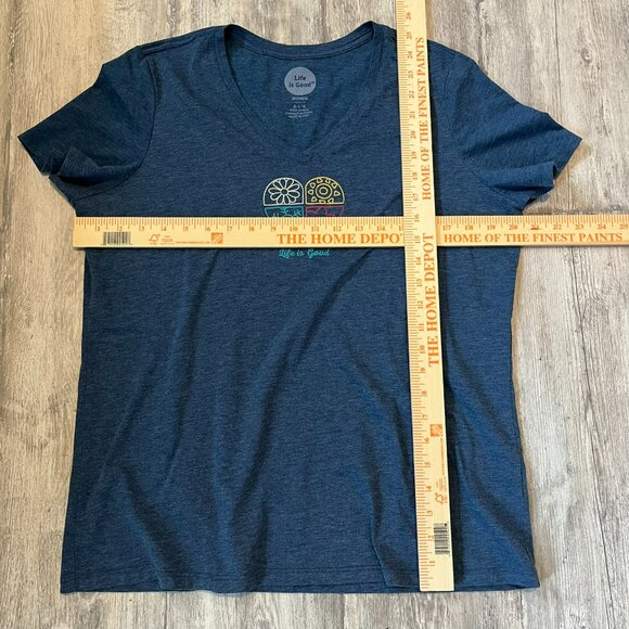Life is Good Four Seasons Heart SS Tee, Dark Blue, Women's Large - Picture 6 of 6